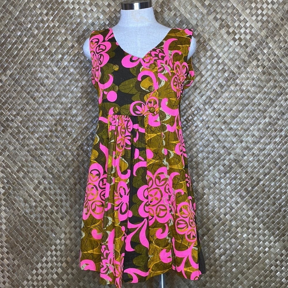Olive & Hot Pink Vintage Hawaiian Dress!!